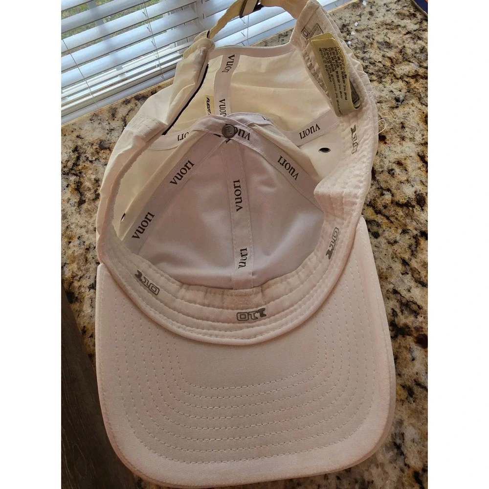 Vuori Activ Club Baseball‎ Cap Hat Beige Cotton Blend Adjustable Mens